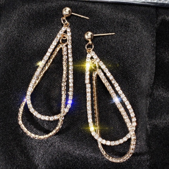 NWT 18k GOLD PLATED Diamond Luxury Earrings - Picture 5 of 7